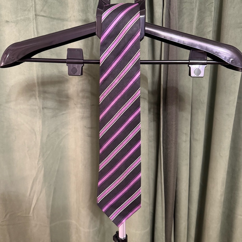 Source Unknown Black and Purple Striped Tie